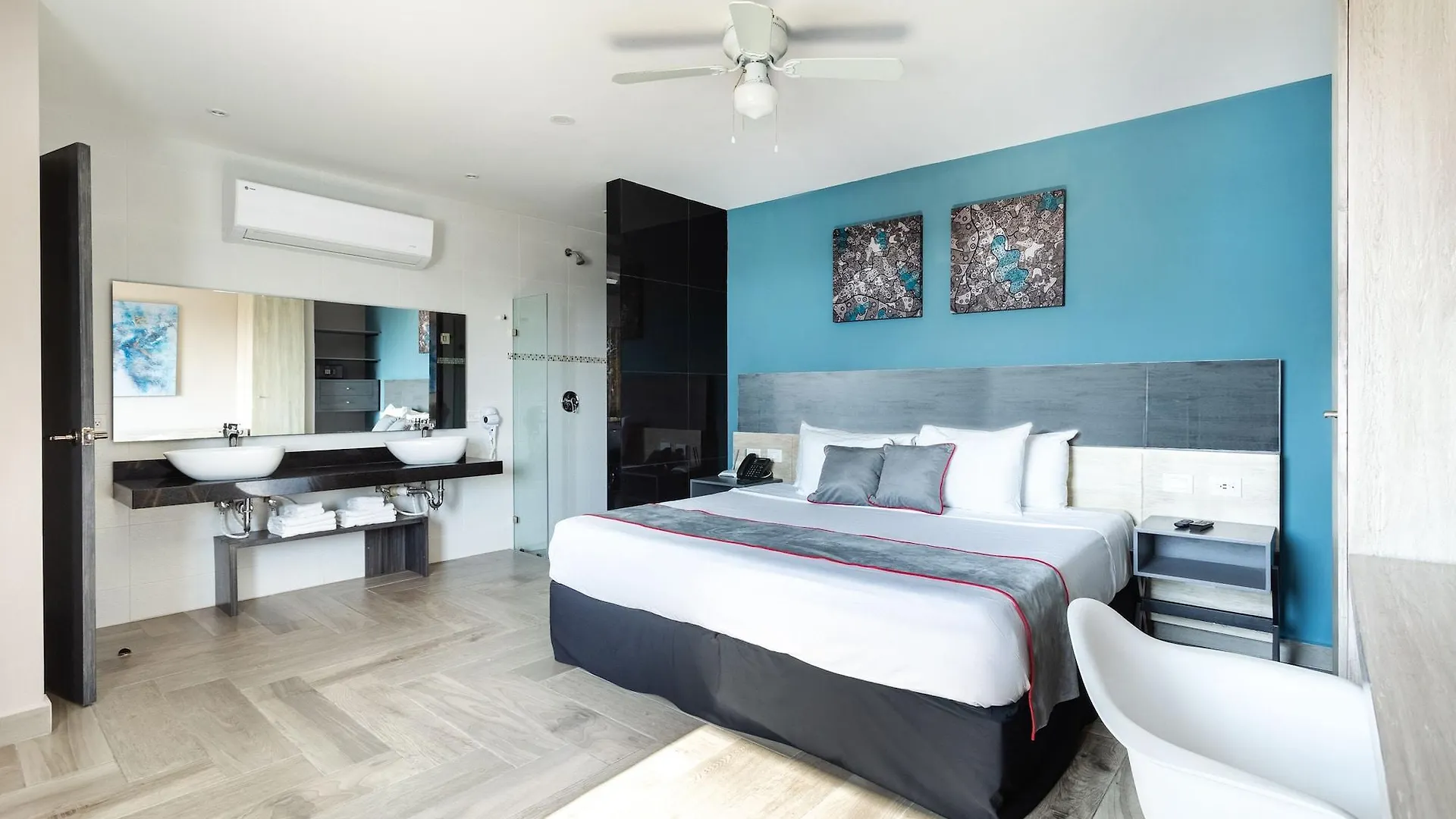 Bfh Attraction Deluxe Hotel Playa del Carmen