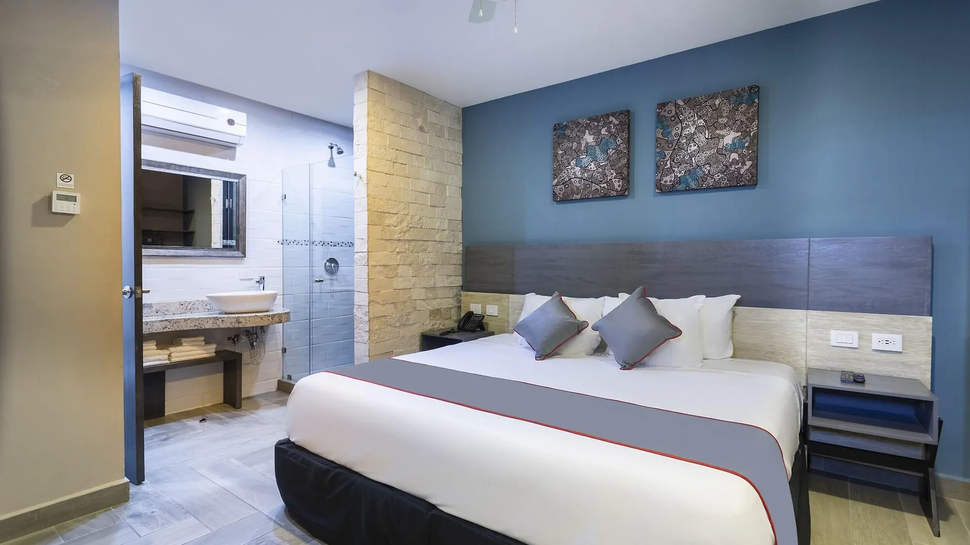 Bfh Attraction Deluxe Hotel Playa del Carmen