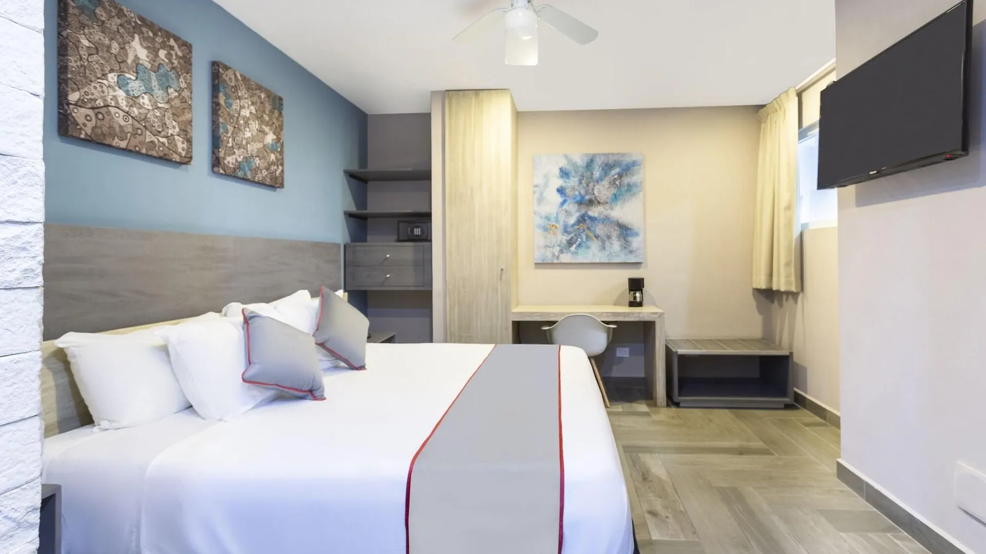 Bfh Attraction Deluxe Hotel Playa del Carmen