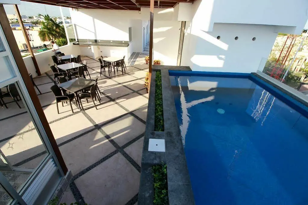 Bfh Attraction Deluxe Hotel Playa del Carmen