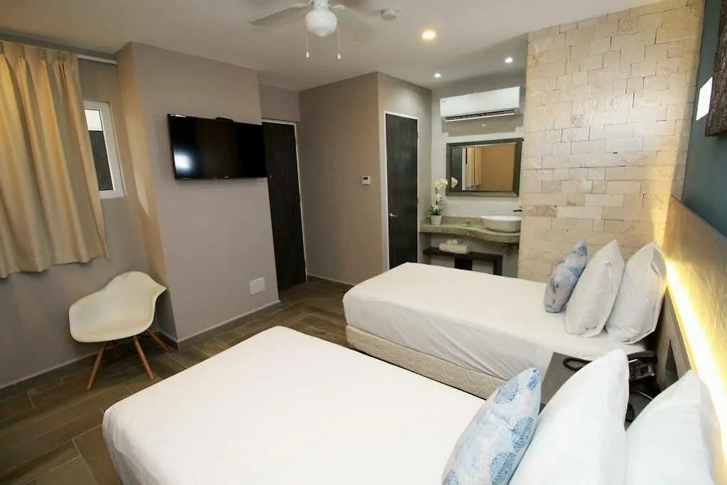 Bfh Attraction Deluxe Hotel Playa del Carmen